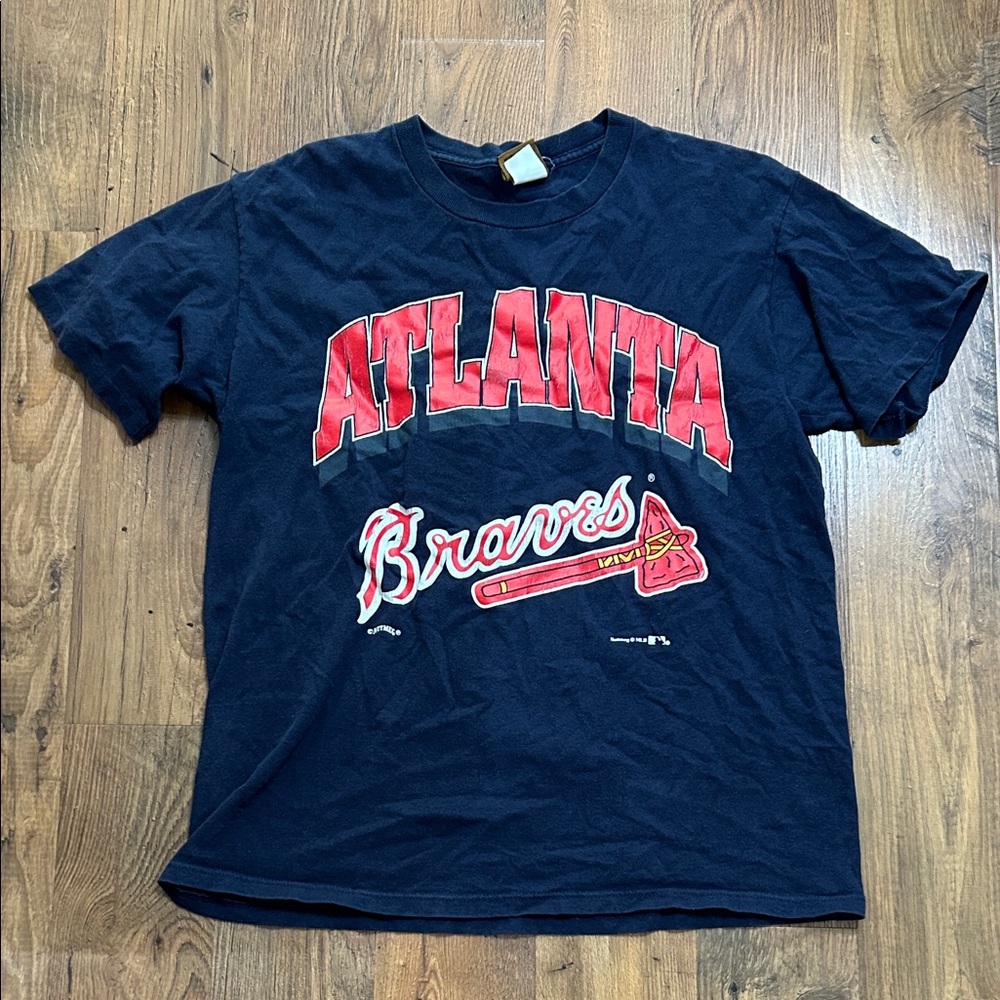 Vintage Atlanta Braves shirt